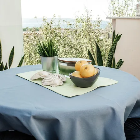 Appartement Nora Makarska