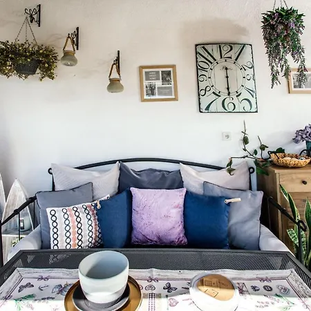 Nora Apartment *