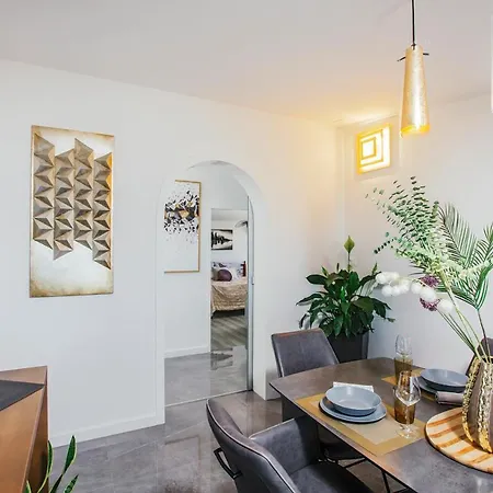 Appartement Nora Makarska