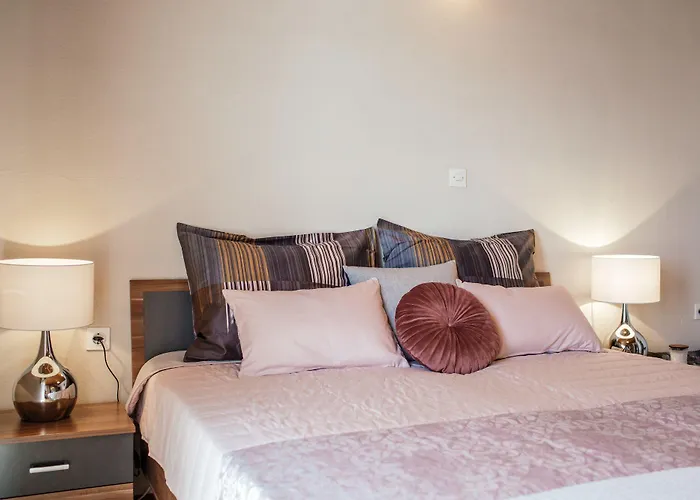 Nora شقة ماكارسكا