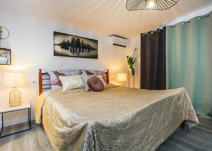 Nora ماكارسكا