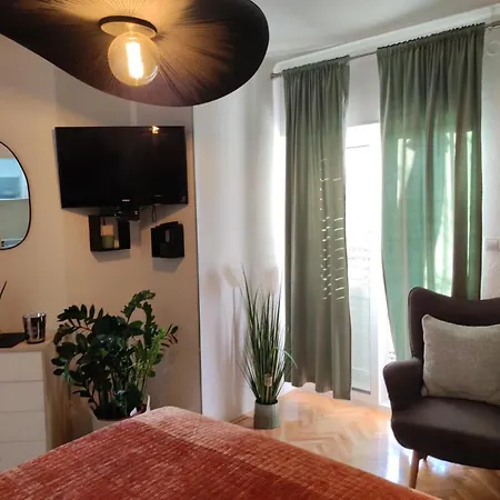 Nora Apartman