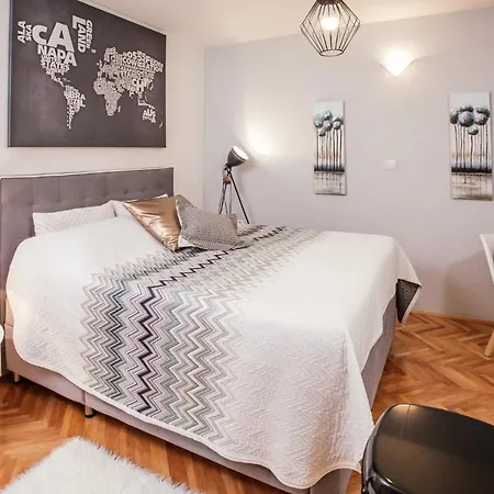 Nora Apartman *