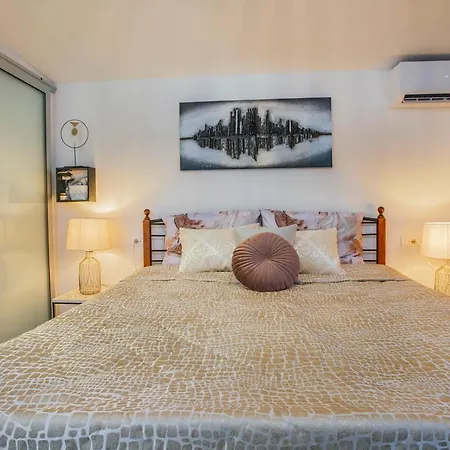 Apartman Nora *