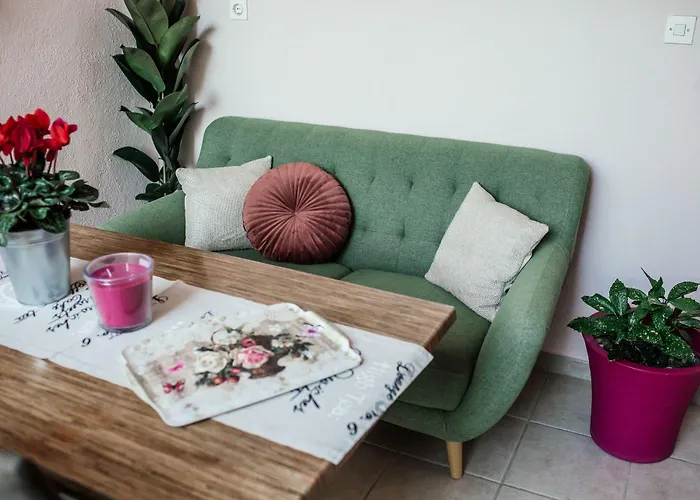 Nora Μακάρσκα